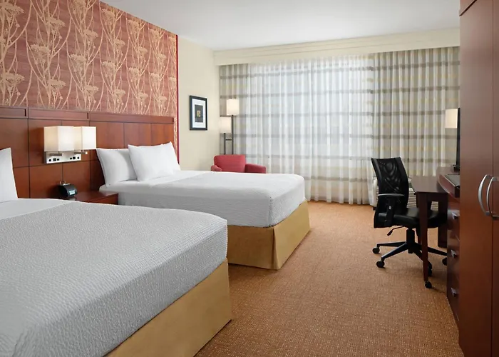 Courtyard By Marriott Houston Kingwood