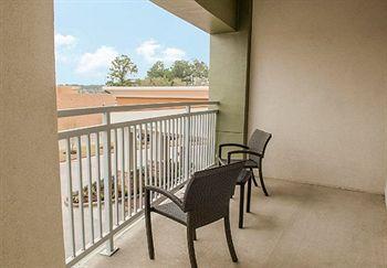 Courtyard By Marriott Houston Kingwood