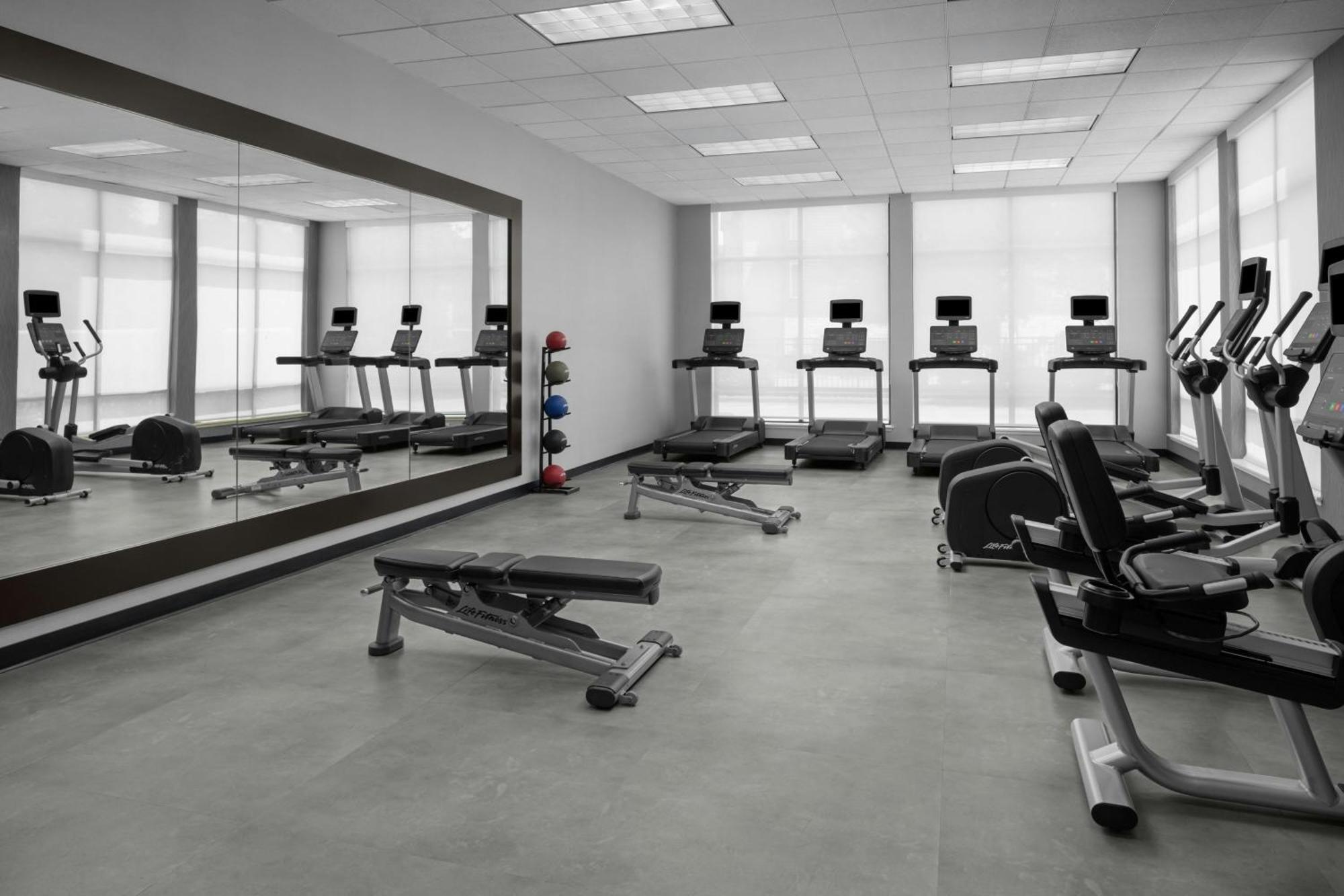 Courtyard By Marriott Houston Kingwood Kinwood