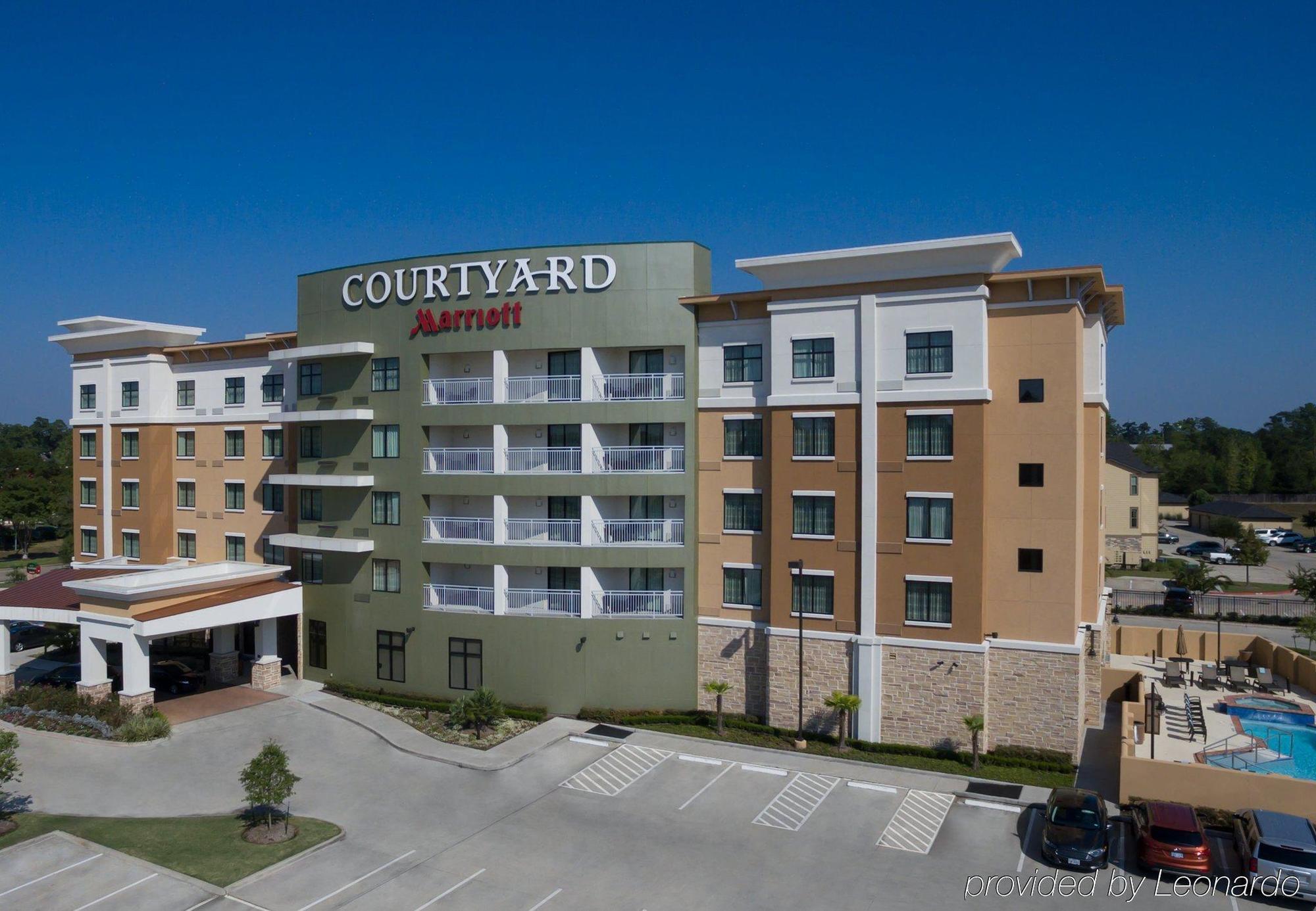 Courtyard By Marriott Houston Kingwood Hotel