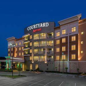 Courtyard By Marriott Houston Kingwood Hotel 3*
